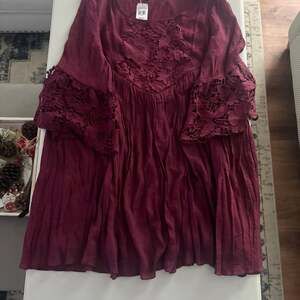 Frazzle Burgundy Lace Inset Peasant Top, Size M